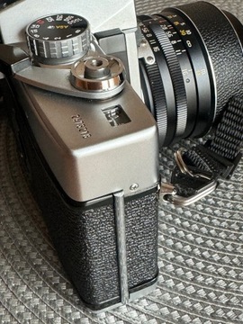 Камера Minolta SRT101 +35 мм и 135 f=2.8, в идеальном состоянии. Для ценителя