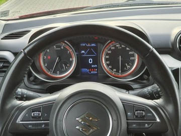 Suzuki Swift VI Hatchback Facelifting 1.2 DualJet SHVS 83KM 2021 Suzuki Swift 1.2 Benzyna 82KM 2021r Ledy Kamera, zdjęcie 31