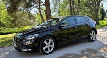 Volvo V40 II Cross Country D2 115KM 2013 Volvo V40 Volvo V40 D2 Momentum 1.6 Diesel 115KM