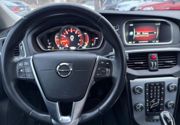 Volvo V40 II Cross Country 1.5 T3 DRIVE-E 152KM 2016 Volvo V40 1.5 Benzyna 152KM, zdjęcie 11