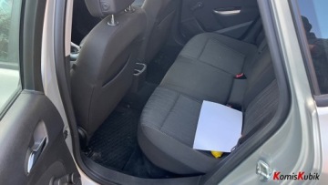 Opel Astra J Hatchback 5d 1.7 CDTI ECOTEC 110KM 2010 Opel Astra Pisemna roczna gwarancja , fajny stan ,mozliwa zamiana 1.7, zdjęcie 9