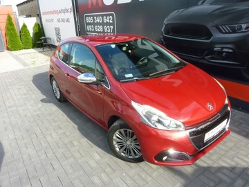 Peugeot 208 I Hatchback 5d Facelifting 1.2 PureTech 82KM 2016 Peugeot 208 ALLURE*Benzyna, zdjęcie 9
