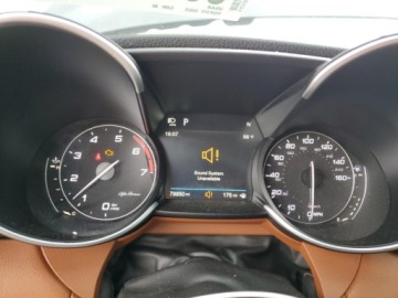 Alfa Romeo Giulia II Sedan 2.0 TBi 280KM 2018 Alfa Romeo Giulia Alfa Romeo Giulia Ti Sport AWD z 2018 roku od ubezpiecza, zdjęcie 9
