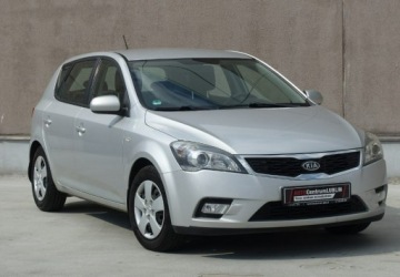 Kia Ceed I Hatchback 5d Facelifting 1.6 CRDi VGT 115KM 2012 Kia Cee'd 1.6