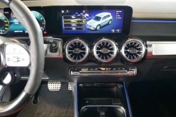 Mercedes GLB SUV AMG 35 2.0 306KM 2022 Mercedes-Benz GLB AMG 2.0 306KM 4MATIC HeadUp Cam360 Panorama Ambiente Bur, zdjęcie 24