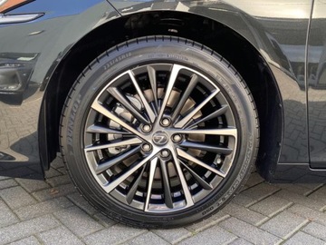 Lexus ES VII (XV70) Sedan Facelifting 300h 218KM 2025 Od ręki - 300h Business Edition 2.5 E-CVT 218KM | Szyberdach!, zdjęcie 11