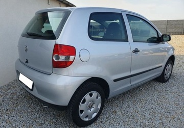 Volkswagen Fox Hatchback 1.2 i 55KM 2005 Volkswagen Fox SLICZNY 1.2 Benzynka BOGATA WER..., zdjęcie 3