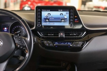 Toyota C-HR I Crossover Facelifting 1.8 Hybrid 122KM 2020 Toyota C-HR 1.8 Hybrid Executive 1.8 Hybryda 122KM, zdjęcie 35