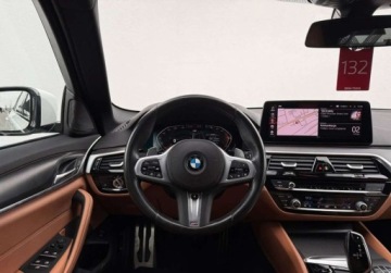 BMW Seria 5 G30-G31 Touring Facelifting 2.0 520d 190KM 2022 BMW Seria 5 I wlasciciel M Sport Hak Gwarancja Bezwypadkowy FVAT23, zdjęcie 31