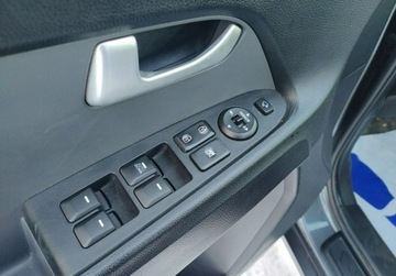 Kia Sportage III SUV 2.0 DOHC 163KM 2010 Kia Sportage 2,0Benz Super stan Oryginal Ksenon 2.0 Benzyna 163KM, zdjęcie 16