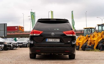 Toyota Sienna III 3.5 V6 266KM 2014 Toyota Sienna Toyota Sienna III 3.5 XLE AWD 266KM 3.5 BenzynaLPG 266KM, zdjęcie 5