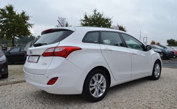 Hyundai i30 II Wagon 1.4 CVVT 100KM 2014 Hyundai i30 bogate wyposazenie - Niski przebieg - zarejestrowane 1.4 100KM, zdjęcie 15