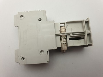 корпус предохранителя ABB E932/32 10,3x38