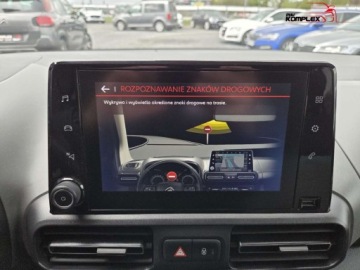Citroen Berlingo III Osobowy M 1.5 BlueHDi 102KM 2021 Citroen Berlingo M 1.5 BlueHDI 102KM Klimatronic Asystent Tempomat Gwaranc, zdjęcie 21