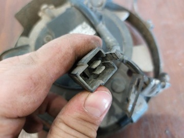 WENTYLATOR CHŁODNICY HONDA CB1 400