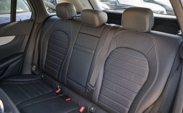 Mercedes GLC C253 2019 Mercedes-Benz GLC Mercedes-Benz Klasa GLC GLC 300 4Matic 258KM 2.0 Benzyna, zdjęcie 18