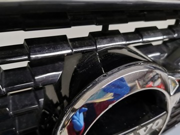 Передний бампер Volvo XC90 II R с дизайном
