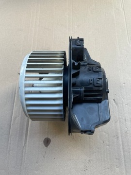 VW TOUAREG 7P WENTYLATOR NAGRZEWNICY 7P0820021F