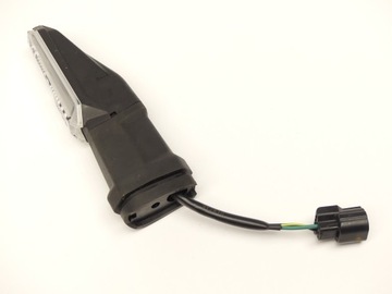 KIERUNKOWSKAZ MIGACZ KAWASAKI Z900 RS CAFE 18 +