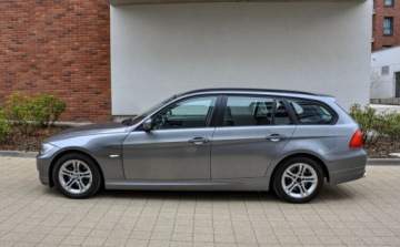 BMW Seria 3 E90-91-92-93 Touring E91 2.0 320d EfficientDynamics 163KM 2011 BMW Seria 3 320d 163KM 2011 r. skory 2.0 Diesel 163KM, zdjęcie 1
