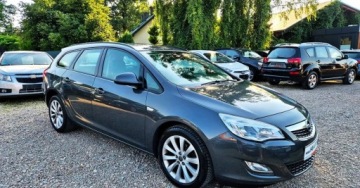 Opel Astra J Sports Tourer Facelifting 1.4 Turbo ECOTEC 120KM 2012 Opel Astra BENZYNA NAWIGACJA niski przebieg super okazja polecamy, zdjęcie 4