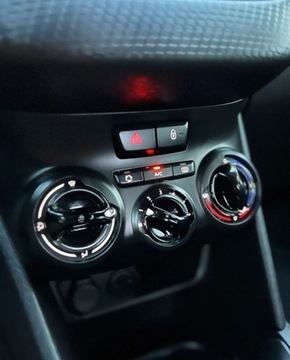 Peugeot 208 I Hatchback 5d Facelifting 1.2 PureTech 82KM 2017 Peugeot 208 Nawigacja Niski Przebieg Alu Gwarancja w cenie Warszawa VRVD, zdjęcie 19