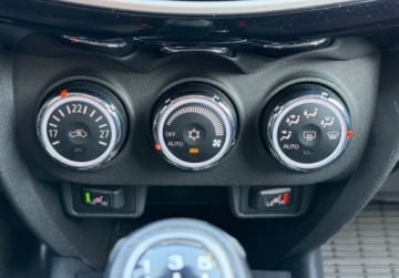 Mitsubishi ASX I SUV Facelifting 2016 1.6 117KM 2017 Mitsubishi ASX 1.6 117KM Xenon Key-less Kamera CLIMATRONIC Bezwypadkowy Se, zdjęcie 20