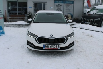 Skoda Octavia IV Liftback 2.0 TDI 115KM 2021 Škoda Octavia Skoda Octavia AMBITION F-vat Salon, zdjęcie 2