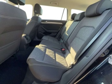 Volkswagen Passat B8 Variant Facelifting 1.5 TSI EVO 150KM 2023 Volkswagen Passat Variant 1.5 TSI EVO Business DSG FV 23 Gwarancja 1.5, zdjęcie 28