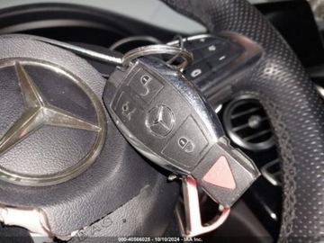 Mercedes Klasa C W205 2018 Mercedes-Benz Klasa C 2018 Mercedes-Benz C-Class C 300 Sedan 2.0 Benzyna, zdjęcie 14