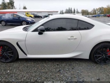 Toyota 2025 Toyota GR86 Premium, 2025r., 2.4L 2.4 Benzyna 228KM, zdjęcie 5