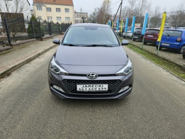 Hyundai i20 I Hatchback 5d Facelifting 1.4 CVVT 100KM 2015 Hyundai i20 Opłacony Zadbany Serwisowany Bogaty, zdjęcie 1