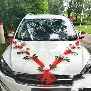 Ślubna Dekoracja Z Przodu Samochodu