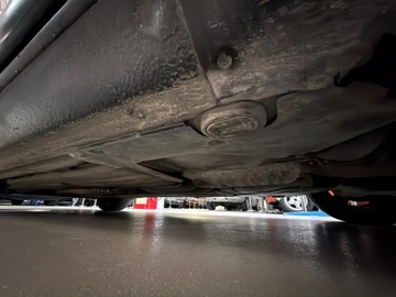 Audi A8 D2 Sedan 3.7 quattro 230KM 1997 Audi A8 (D2) 3.7 V8 Quattro - 1997 Elegancja, moc i niemiecka precyzja, zdjęcie 9