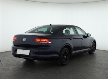 Volkswagen Passat B8 Limousine 2.0 TDI BlueMotion Technology 150KM 2017 VW Passat 2.0 TDI, Salon Polska, Klima, zdjęcie 4