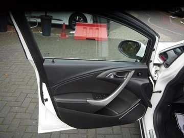 Opel Astra J Sports Tourer 1.4 Turbo ECOTEC 140KM 2011 Opel Astra 1.4t Xenon Stan b.dobry Gwarancja 12mc, zdjęcie 16