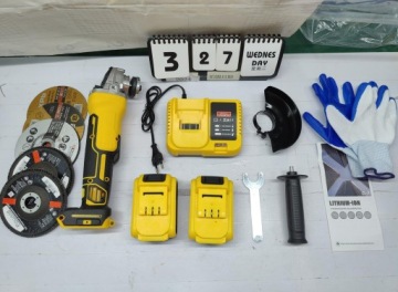 УГЛОВАЯ ШЛИФОВАЛЬНАЯ МАШИНА С РЕГУЛИРУЕМОЙ СКОРОСТЬЮ 125 мм + 2 АККУМУЛЯТОРА + 5 ДИСКОВ