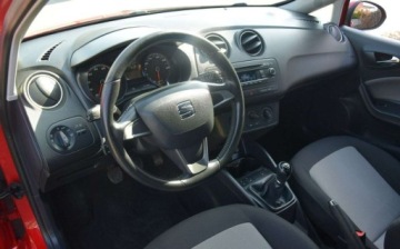 Seat Ibiza IV Hatchback 5d Facelifting 1.4 85KM 2015 Seat Ibiza 1.4 MPI 92 TYS KM Oryginal Lakier 2 KPL KOL Grzane Fotele Sprow, zdjęcie 28