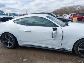 Ford Mustang VI 2024 Ford Mustang 2024 FORD MUSTANG ECOBOOST FASTBACK 2.3 Benzyna 315KM, zdjęcie 7