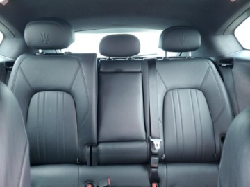 Maserati Levante 3.0 V6 GDI 350KM 2021 Maserati Levante 2021 MASERATI LEVANTE S 3.0 Benzyna 350KM, zdjęcie 9