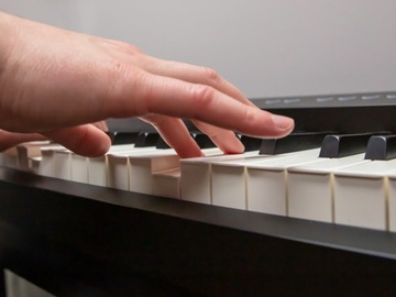 ROLAND FP-E50 Пианино с аранжировщиком + подставка + педаль