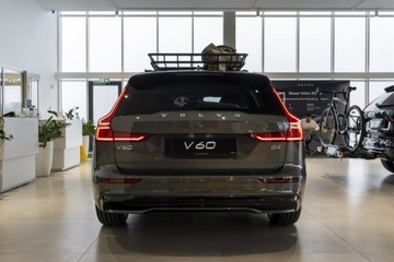 Volvo V60 II  Kombi Facelifting 2.0 B4 B 197KM 2025 Volvo V60 Plus Dark B4 Mild hybrid Benzyna 197 KM, zdjęcie 5