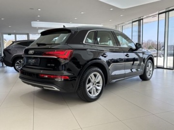 Audi Q5 II SUV Facelifting 2.0 35 TDI 163KM 2021 Audi Q5 35 TDI Kamera cofania CarPlayAndroid LED Podgrzewane fotele, zdjęcie 3