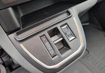 Peugeot Expert III Furgon Standard Elektryczny 50 kWh 136KM 2022 Peugeot Expert e-Expert Long 3,1t Premium SalonPL FVat Od Reki Serwis Aso, zdjęcie 13