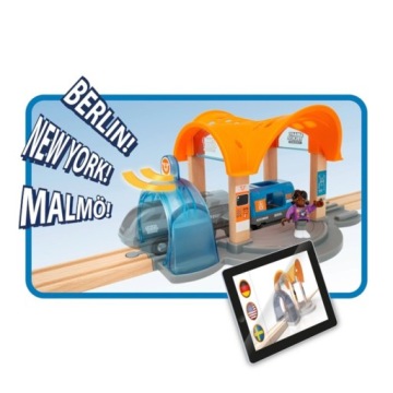 Железнодорожная станция BRIO World Smart Tech