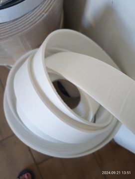 Фетровая лента с клеем, самоклеящийся акустический фетр ЛАГИ 30мм 30м 3мм