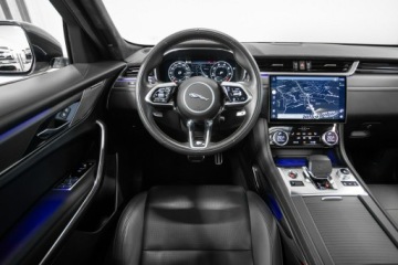 Jaguar F-Pace SVR Facelifting 5.0P V8 550KM 2022 Jaguar F-PACE SVR 5.0 V8 Supercharged 550 KM. FV23, zdjęcie 27