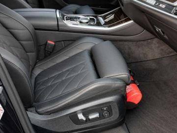 BMW X5 G05 SUV 3.0 30d 286KM 2023 BMW X5 WJ1041M#xDrive30d M Sport Podgrz.f Ambient, zdjęcie 29