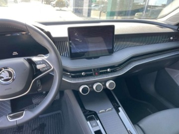 Skoda Superb IV Liftback 2.0 TDI 193KM 2024 Skoda Superb Superb IV 2,0 TDI 193 KM 4x4 autom. DSG, MATRIX, SKORA, PRZEG, zdjęcie 13