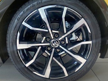 Toyota Prius V (XW60) 2.0  Hybrid Dynamic Force Plug-in 223KM 2025 Od ręki - Executive 2.0 Plug-in Hybrid 223KM | Podgrzewane fotele!, zdjęcie 12